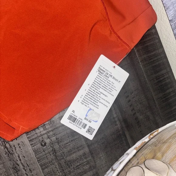Lululemon Speed Up Mid Rise shorts with a 4-inch in Autumn Rust SZ XL - Picture 2 of 8